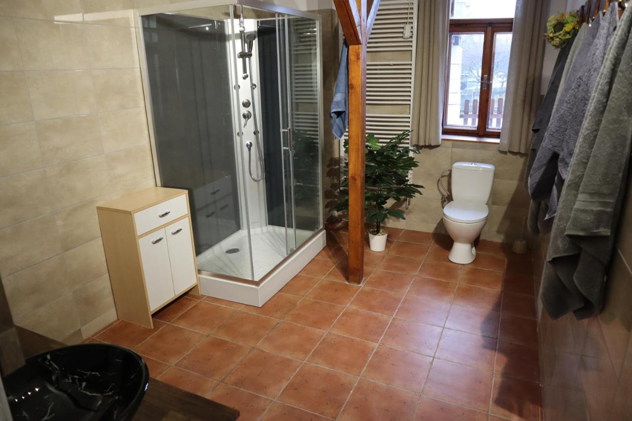 Villa Prazdninovy Dum Jirkov Zelezny Brod Exterior foto